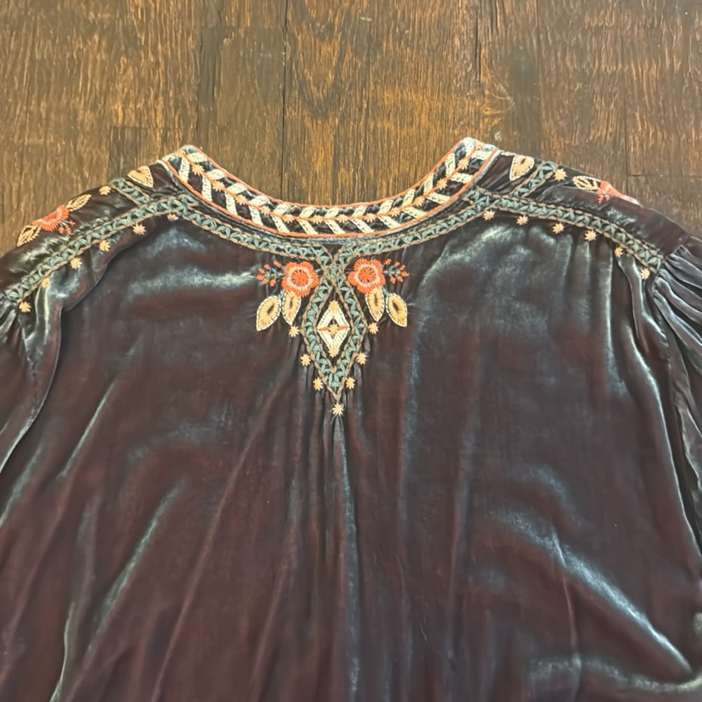 JOHNNY WAS velvet dress - Picture 3 of 7